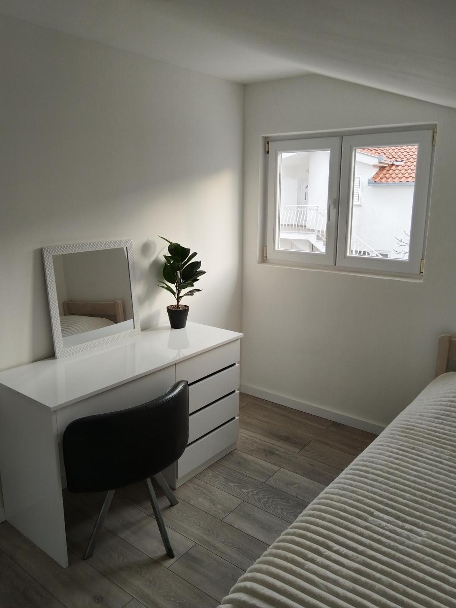 Apartments Paola Trogir Rum bild