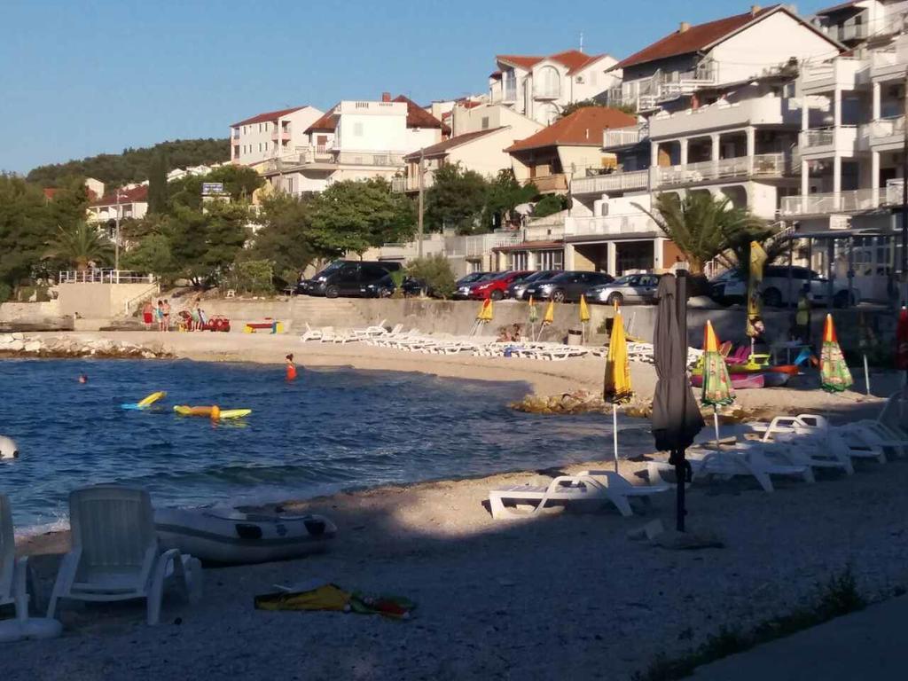Apartments Paola Trogir Exteriör bild
